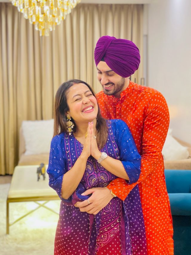 Singer Neha Kakkar spotted at Mumbai airport